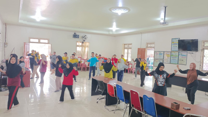 Jum'at Sehat (senam) Tanggal 11/7/2025, bersama pemerintah Desa Sepaso Barat